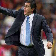 Luis Fernando Tena busca arrancar con el pie derecho al frente de Guatemala