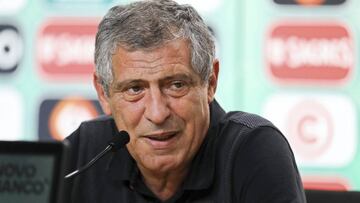 Fernando Santos, en rueda de prensa con Portugal.