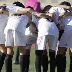 Los ojeadores del Valencia examinan a sus canteranos