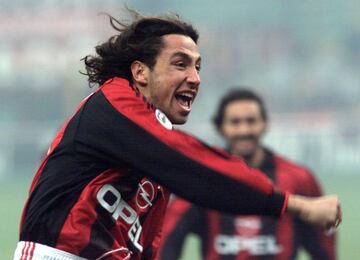 Estuvo tres temporadas en el conjunto colchonero hasta que en 1999 recalaría en el AC Milan por 19 millones de euros. 