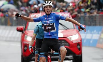 Giulio Ciccone del Trek-Segafredo fue el ganador de la etapa entre Lovere y Ponte di Legno. Richard Carapaz se mantiene como líder de la general.