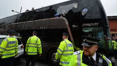 Man United's team bus "destroyed" by West Ham fans