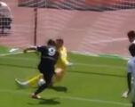 Damián Pizarro no pudo tener una chance mejor para su primer gol en Udinese: ¡área chica!