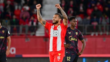 Recital de Luis Suárez en Copa: Triplete en triunfo ante Sevilla