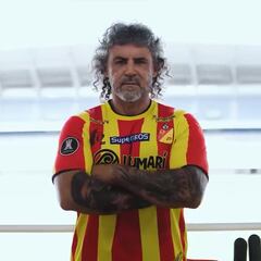 Deportivo Pereira confirma a Leonel Álvarez como su nuevo técnico