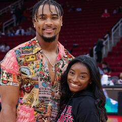 Simone Biles marries NFL player Jonathan Owens