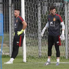 El error de Unai Simón abre el debate en la portería