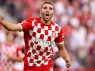 El verano de 2024, tras su paso por el Sporting de Braga, fichó por el Girona para cinco temporadas con un coste de 9 millones de euros y un 10% de la plusvalía de una futura venta.