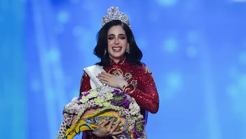 Fatima Bosch of Mexico reacts as she is crowned Miss Universe 2025 during the 74th Miss Universe pageant in Bangkok, Thailand, November 21, 2025. REUTERS/Chalinee Thirasupa