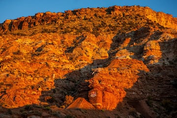 Los riders bajaron por sus líneas de más de 200 metros de desnivel en el desierto de Virgin (Utah, Estados Unidos).