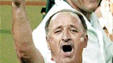 <b>FILOSOFÍA</b>. Scolari es tajante y no duda en señalar que "si un jugador es maricón, es despedido al instante".
