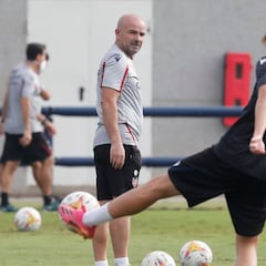 Paco López: "Tres puntos mañana nos darían un chute de energía"