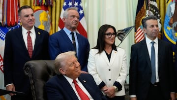 Donald Trump se conmueve al escuchar cantar a Andrea Bocelli en la Oficina Oval