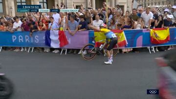 Podría haber sido una catástrofe: el momento en el que Evenepoel pincha a 4 km de la meta