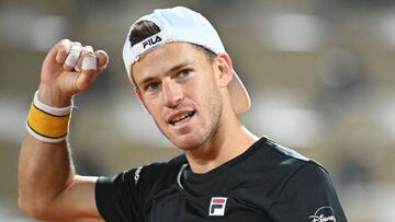 Argentina&#039;s Diego Schwartzman celebrates after winning against Italy&#039;s Lorenzo Sonego at the end of their men&#039;s singles fourth round tennis match on Day 8 of The Roland Garros 2020 French Open tennis tournament in Paris on October 4, 2020. 