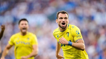 Real Sociedad B 3 - Cádiz 3: resumen, goles y resultado del partido de LaLiga Hypermotion