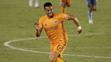 El volante tico convenció a la directiva del Houston Dynamo, por lo que estos harán valida la opción de compra. Será de los jugadores más caros en dejar LDA.