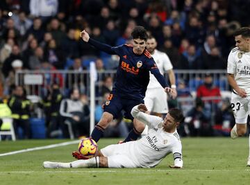 Sergio Ramos y Carlos Soler.