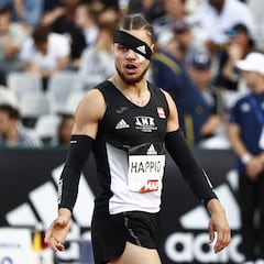 Apaleado, tuerto, sangrando... y campeón de Francia con mínima mundialista a los veinte minutos