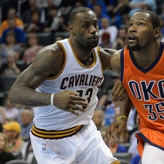 Magic, mentor de Russell, quiere a Durant y LeBron en los Lakers