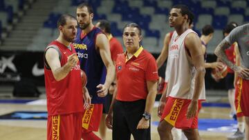 29/06/18 BALONCESTO ENTRENAMIENTO DE LA SELECCION ESPA&Atilde;OLA ESPA&Atilde;A 
 QUINO COLOM SCARIOLO
 PUBLICADA 26/07/18 NA MA01 1COL