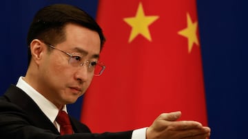 Chinese Foreign Ministry spokesperson Lin Jian attends a press conference in Beijing, China April 10, 2025. REUTERS/Tingshu Wang