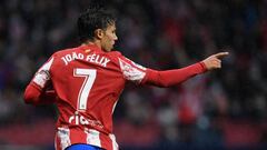 Jo&atilde;o F&eacute;lix celebra su gol al Betis.