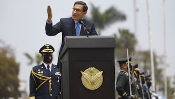 HANDOUT - 26 October 2020, Peru, Lima: Peruvian President Martin Vizcarra, delivers a speech during a ceremony marking the Day of Veterans of War and National Pacification in Peru. Photo: Juanpa Azabache/Presidencia Peru/dpa - ATENCI&Oacute;N: S&oacute;lo para uso editorial en relaci&oacute;n con la cobertura sobre (la emisi&oacute;n/la pel&iacute;cula/la subasta/la exposici&oacute;n/el libro) y mencionando el cr&eacute;dito completo
 26/10/2020 ONLY FOR USE IN SPAIN