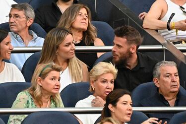 Edurne y David de Gea asisten al concierto de Luis Miguel en el Santiago Bernabéu.