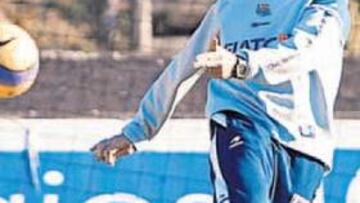 <b>SIN LOS REFUERZOS. </b>Lotina no contará ante el Racing con los tres fichajes invernales.