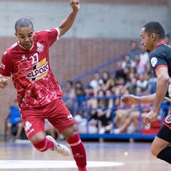 Leo Santana se fractura el peroné derecho contra el Palma