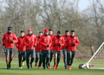 La primera jornada de la selección chilena en el Monasterio Celeste. Hoy se sumó Edson Puch y arribaron Gonzalo Jara y Miiko Albornoz.