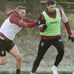 Chema cierra el círculo: llega a Ipurua, donde debutó como profesional