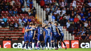 La defensa de Cruz Azul ante su primer gran reto en la Liga MX en el Clausura 2024