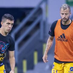 "Diente" López y Leo Fernández en la mira de clubes sudamericanos