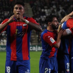 El Extremadura ya puede fichar y el Córdoba promete sanearse