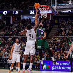 El Unicaja escapó por poco
