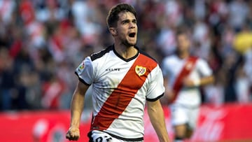 Jos&eacute; &Aacute;ngel Pozo celebra el primer gol contra el Barcelona.