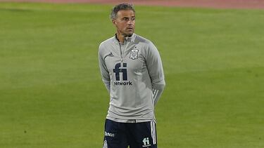 El sistema único de Luis Enrique y los interiores