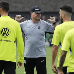 Pepe Mel: "Somos optimistas con la dinámica y vamos en el camino correcto"