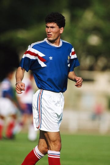 ‘Zizou’ disputó el torneo en 1991. Con 19 años, lideró a una Francia que concluyó en segundo lugar.
