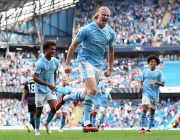 Haaland fue casi imparable en su primera temporada con el Manchester City, el goleador noruego terminó la campaña con la increíble cifra de 52 goles en 53 apariciones.