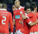 El Benfica pone al Oporto contra las cuerdas en Copa