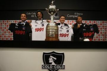 Colo Colo lanza camiseta conmemorativa