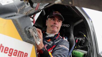 Carlos Sainz, al terminar la octava etapa del Dakar. 