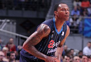 Detenidos 18 exjugadores de la NBA por defraudar 4 millones