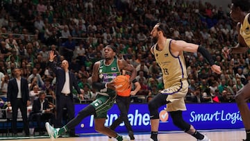 Perry, ante Shengelia.