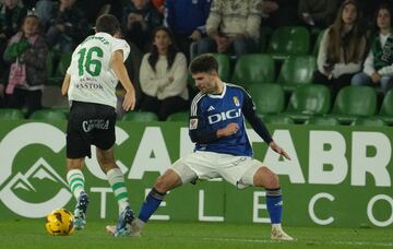 Iván Morante, que entró a falta de 20 minutos, provocó el penalty que Peque transformó en el 2-2.