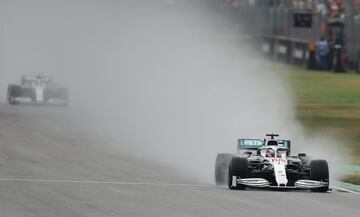 Lewis Hamilton hizo una estupenda salida de carrera y cogió ventaja respecto al resto de pilotos.