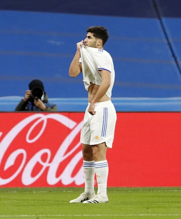 1-0. Marco Asensio celebra el primer gol.